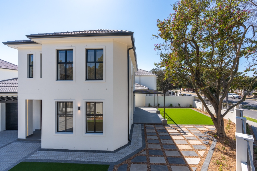 To Let 3 Bedroom Property for Rent in Pinelands Western Cape